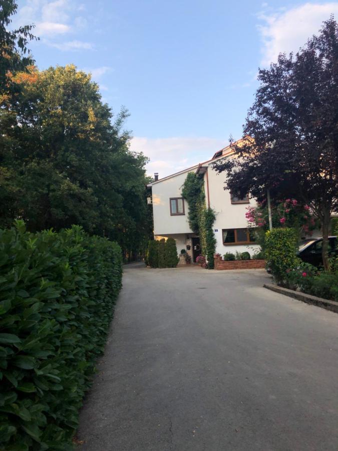 Pansion Lazine Hotel Medjugorje Exterior photo